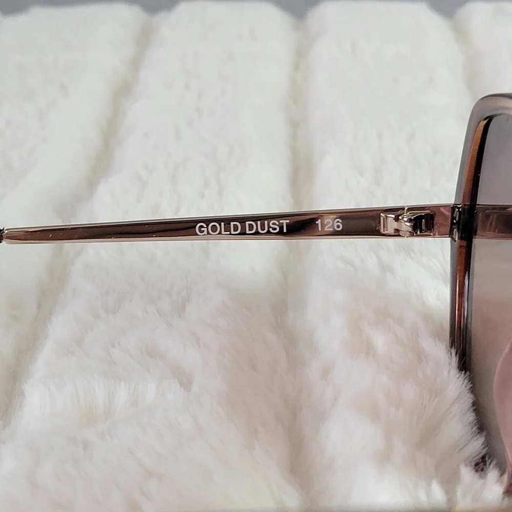 QUAY // ltd ed chrissy teigen retro-glam brown pink frames brown flash lens